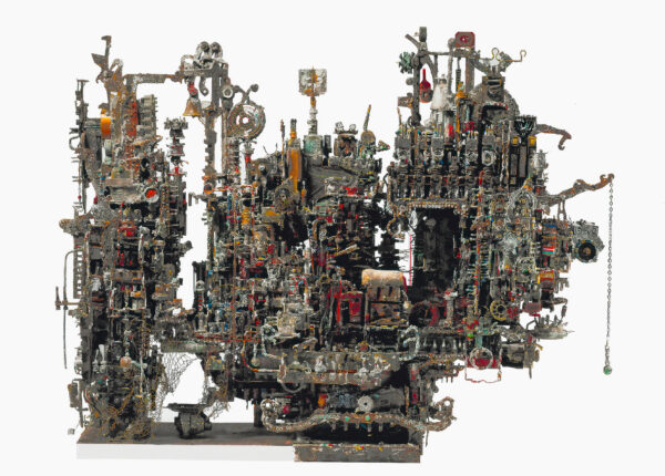 A.C.M. Sans titre. 1990. Assemblage de pièces électroniques et divers. 37,6 x 49,6 x 22,4 cm