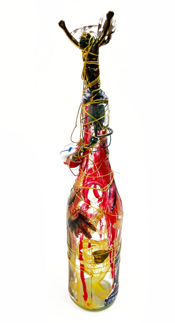 Sans titre. 2015. Peinture sur bouteille. 40 x 8 cm