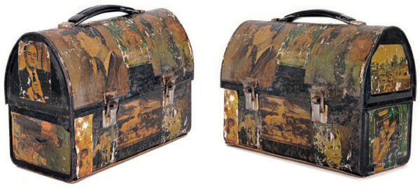 ANONYME. Sans titre. Vers 1960. Lunch box en métal, papier imprimé, collages. 23 × 27 × 12 cm